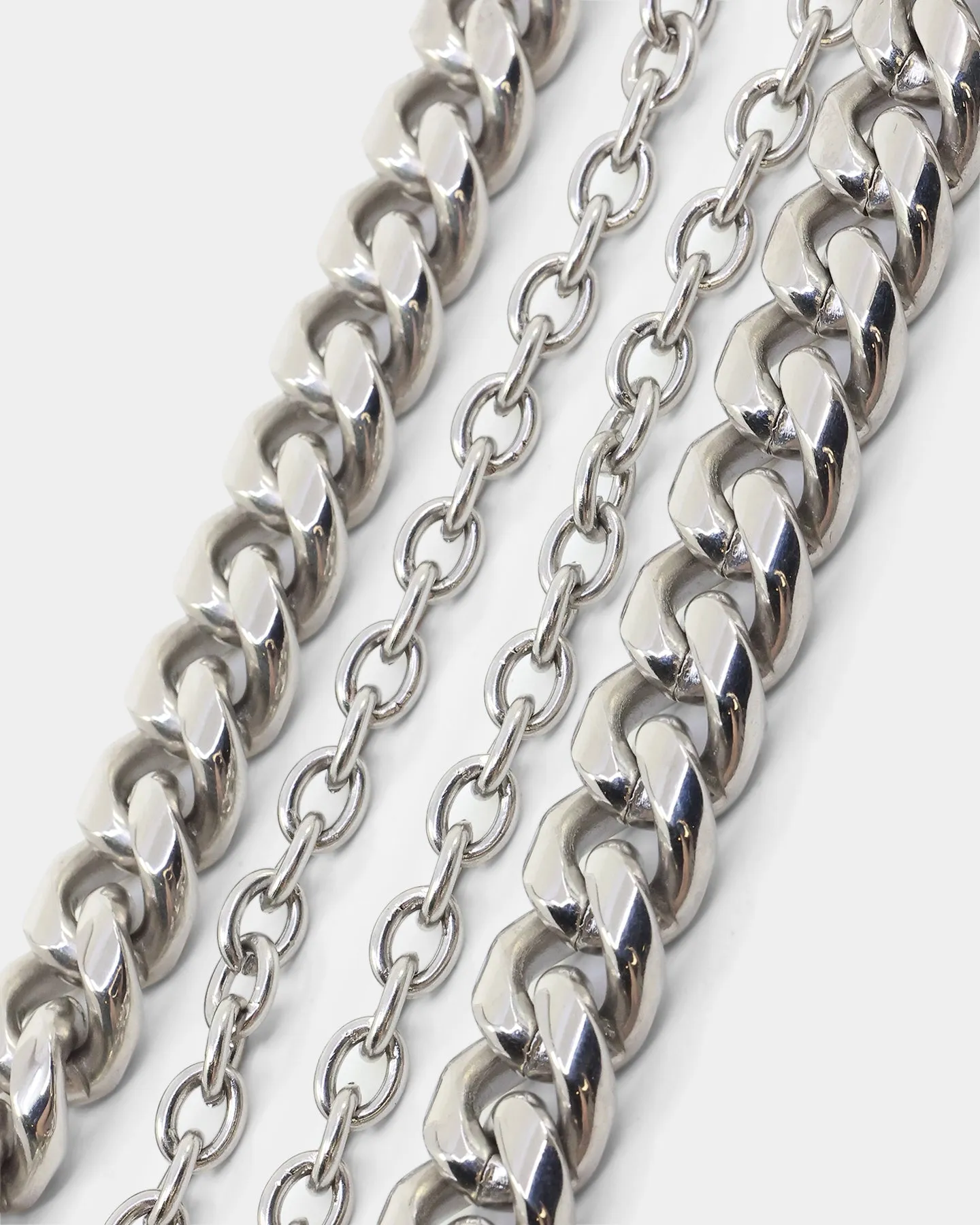 Loiter Armoured Eyes Chain Silver