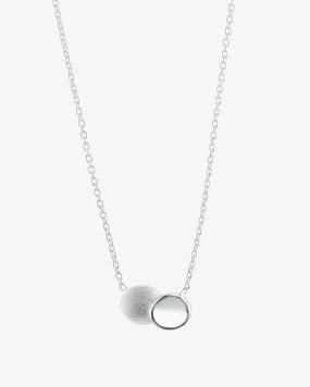 Rocky shore medium single necklace long silver